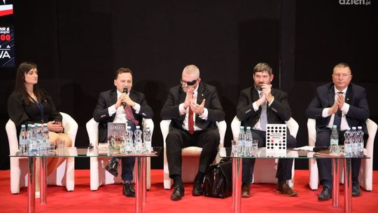 Partia Razem krytykuje miasto Kielce za wydarzenie w Targach Kielce i apeluje o podatek dla pustostanów