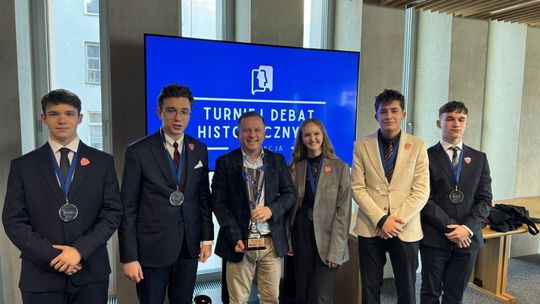 Pasjonaci historii z opatowskiego "Bartosza" laureatami ogólnopolskiego turnieju 