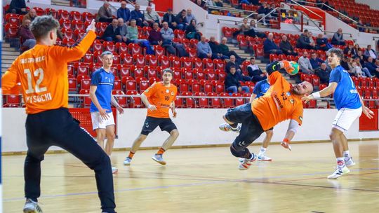 Pewna wygrana wojowników z kieleckim SMS-em