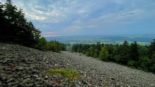 Piątek trzynastego w Świętokrzyskiem. Między przesądem a legendą z Łysej Góry