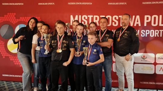 Pięć medali dla młodych bilardzistów z Kielc na Mistrzostwach Polski UKS