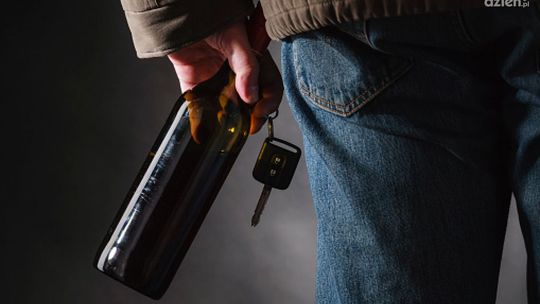 Pijany i bez uprawnień 29- letni kierowca zatrzymany