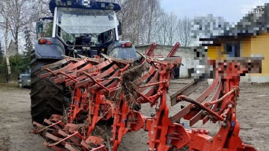 Pijany kierowca traktora pozbawił mieszkańców prądu. Grożą mu nawet 3 lata więzienia