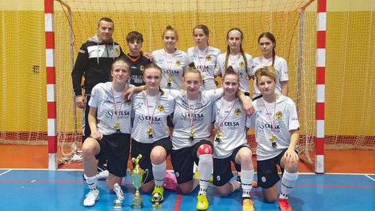 Piłkarki KSZO wygrywają turniej we Włoszczowie