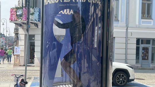 Pip show przez dziurkę od klucza