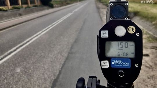 Pirat drogowy w BMW zatrzymany! Jechał 150 km/h w terenie zabudowanym