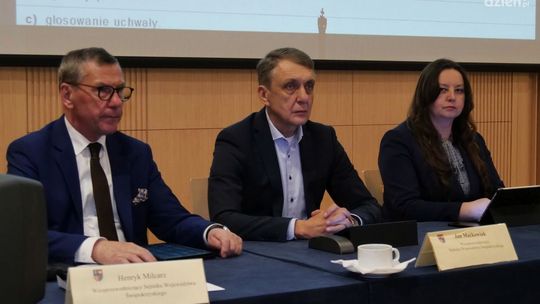 PiS traci władzę we władzach  sejmiku i jego komisjach