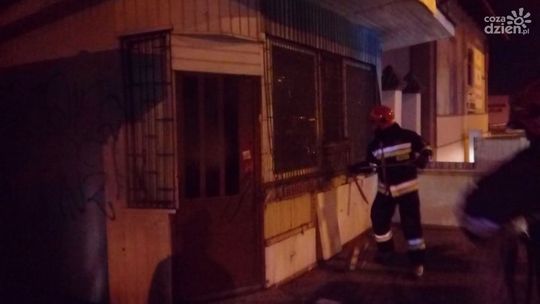 Płonął kiosk przy Traugutta