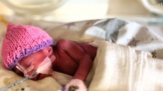 Po 81 dniach intensywnej opieki medycznej dziewczynka urodzona w zaledwie 25. tygodniu ciąży wróciła do domu