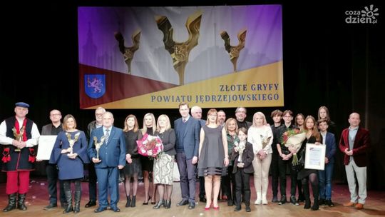 Po raz 17. wręczono "Złote Gryfy" powiatu jędrzejowskiego