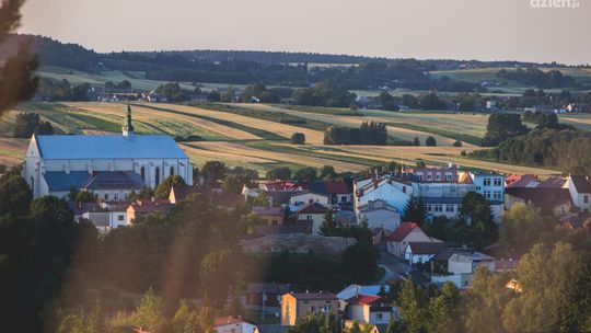 Po raz kolejny nie odbyła się sesja rady miejskiej w Bodzentynie. Teraz wszystko w rękach wojewody