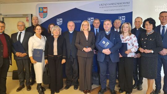 Podpisano umowy na wsparcie Zakładów Aktywności Zawodowej
