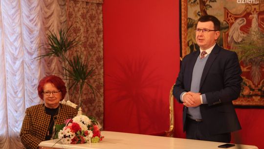 Podziękowania i życzenia dla byłych nauczycieli