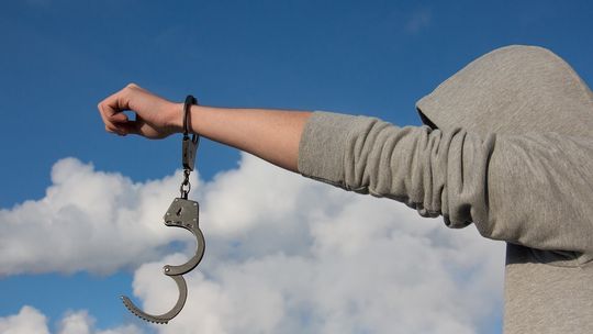 Policja podsumowała weekend na drogach. Pijani za kierownicą to nadal norma 4725