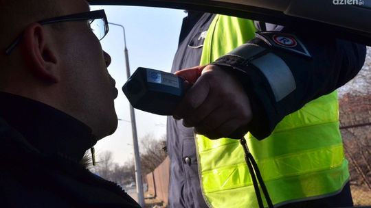 Policja zatrzymała sprawcę wypadku w  gminie Nowa Słupia. Był nietrzeźwy 