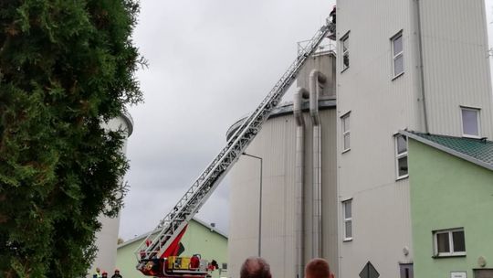 Policjanci i strażacy ćwiczą