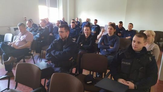 Policjanci z Ostrowca wzięli udział w szkoleniu