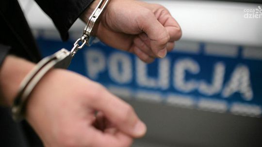 Policjanci zatrzymali sprawców włamania