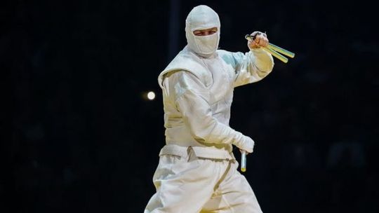 Policyjny Ninja w Paryżu