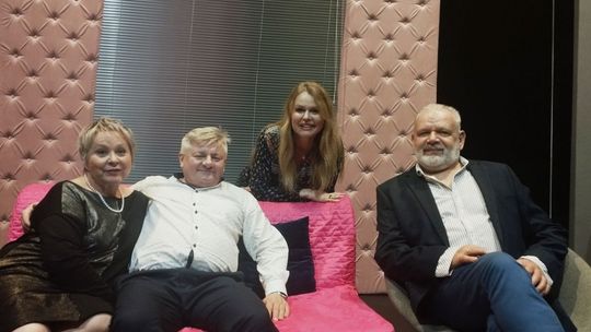 Pomiędzy "Prawdą", a kłamstwem. Aktorzy kieleckiego Teatru TeTaTeT: W tym spektaklu każdy ma swoją własną prawdę