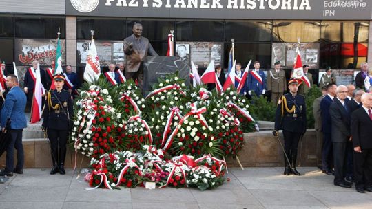 Pomnik Przemysława Gosiewskiego w Kielcach 