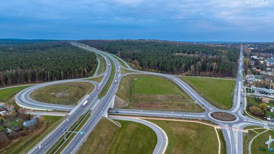 Ponad 100 km nowych dróg i ponad 2 mld zł unijnego dofinansowania dla Świętokrzyskiego