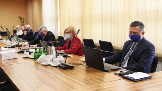 Ponad 20 milionów na świętokrzyskie DPS-y