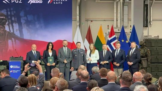 Ponad 8 miliardów złotych na Pioruny z MESKO. Historyczna umowa podpisana w Skarżysku-Kamiennej