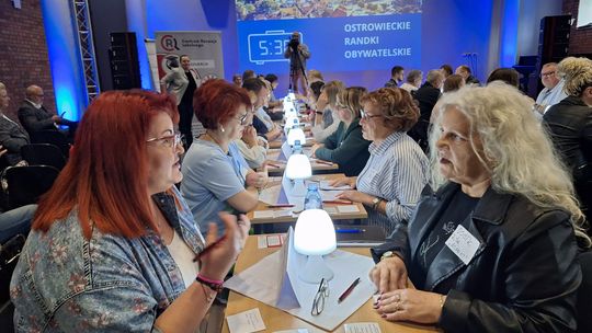 Porandkują, aby wspólnie działać