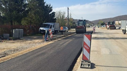 Postępują prace na al. Górników Staszicowskich