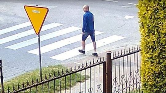 Poszukiwany zuchwały złodziej i świadkowie zdarzenia