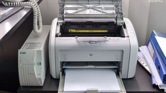 Potrzebujesz akcesoriów do biura? Złóż zamówienie online