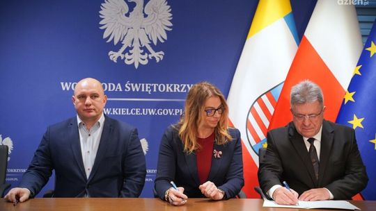 Powiat ostrowiecki liderem w uruchamianiu samorządowych połączeń komunikacyjnych 