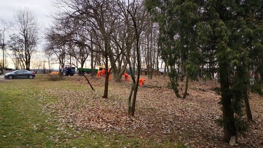 Powiat pomaga w wielkim sprzątaniu