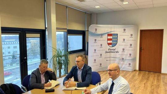 Powiat sandomierski rusza z inwestycjami drogowymi  