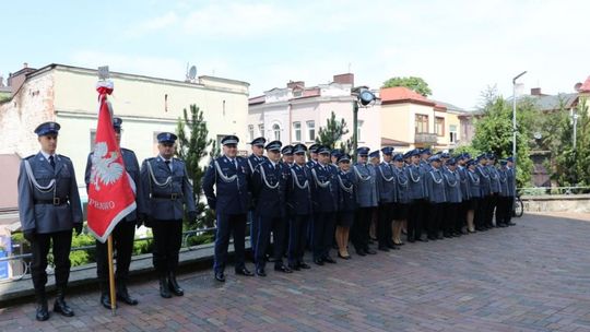 Powiatowe święto ostrowieckich policjantów  