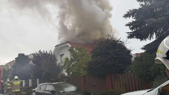 Pożar domu w Bilczy – jedna osoba trafiła do szpitala