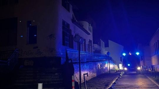 Pożar w dawnej siedzibie banku w Kielcach. Powtarzające się incydenty budzą obawy