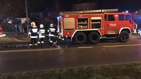 Pożar w wielorodzinnym budynku. Są ranni