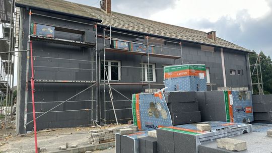 Prace modernizacyjne budynków Koprzywnicy