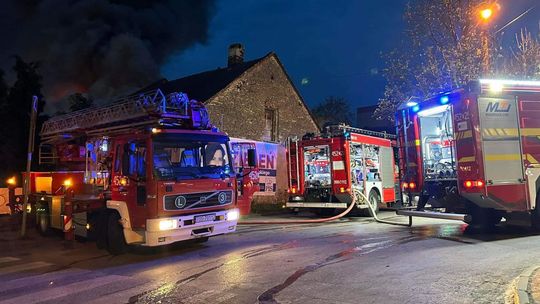 Pracowita noc dla strażaków z Ostrowca i powiatu ostrowieckiego 