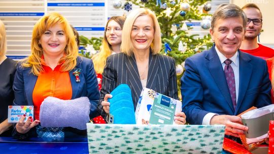 Pracownicy Urzędu Marszałkowskiego wsparli Szlachetną Paczkę