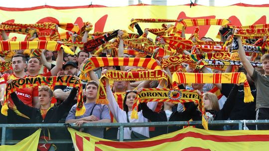 Prawie 12 tysięcy na Suzuki Arena 