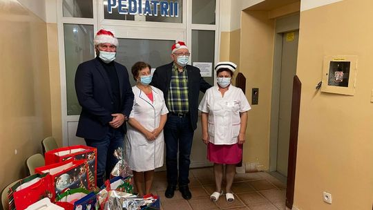 Prezenty dla najmłodszych pacjentów ostrowieckiego szpitala