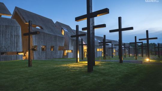 Proces oskarżonych o znieważenie miejsca pamięci narodowej w Michniowie