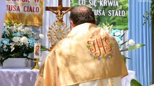 Procesje Bożego Ciała w większych miastach. Utrudnienia, godziny