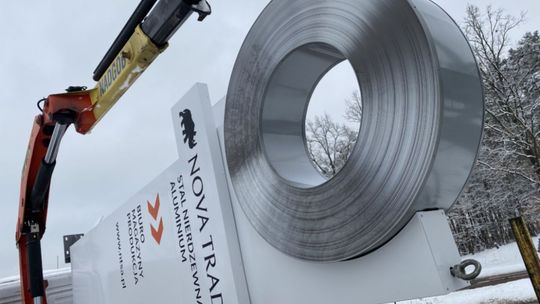 Producent reklamy świetlnej – co może zrobić dla Twojej firmy?