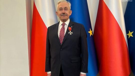 Prof. Stanisław Góźdź odznaczony Krzyżem Oficerskim Orderu Odrodzenia Polski za wybitne osiągnięcia w dziedzinie onkologii