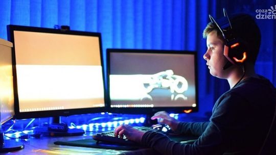 Projekt "Szybuj bezpieczniej w internetowej chmurze 2019"