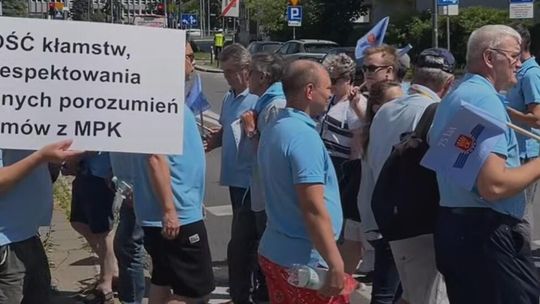 Protest pracowników MPK w Kielcach. Autobusy kursowały bez zakłóceń